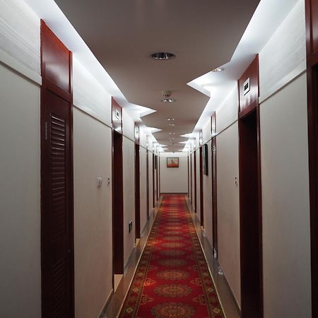 Soluxe Club International Hotel نيروبي المظهر الخارجي الصورة